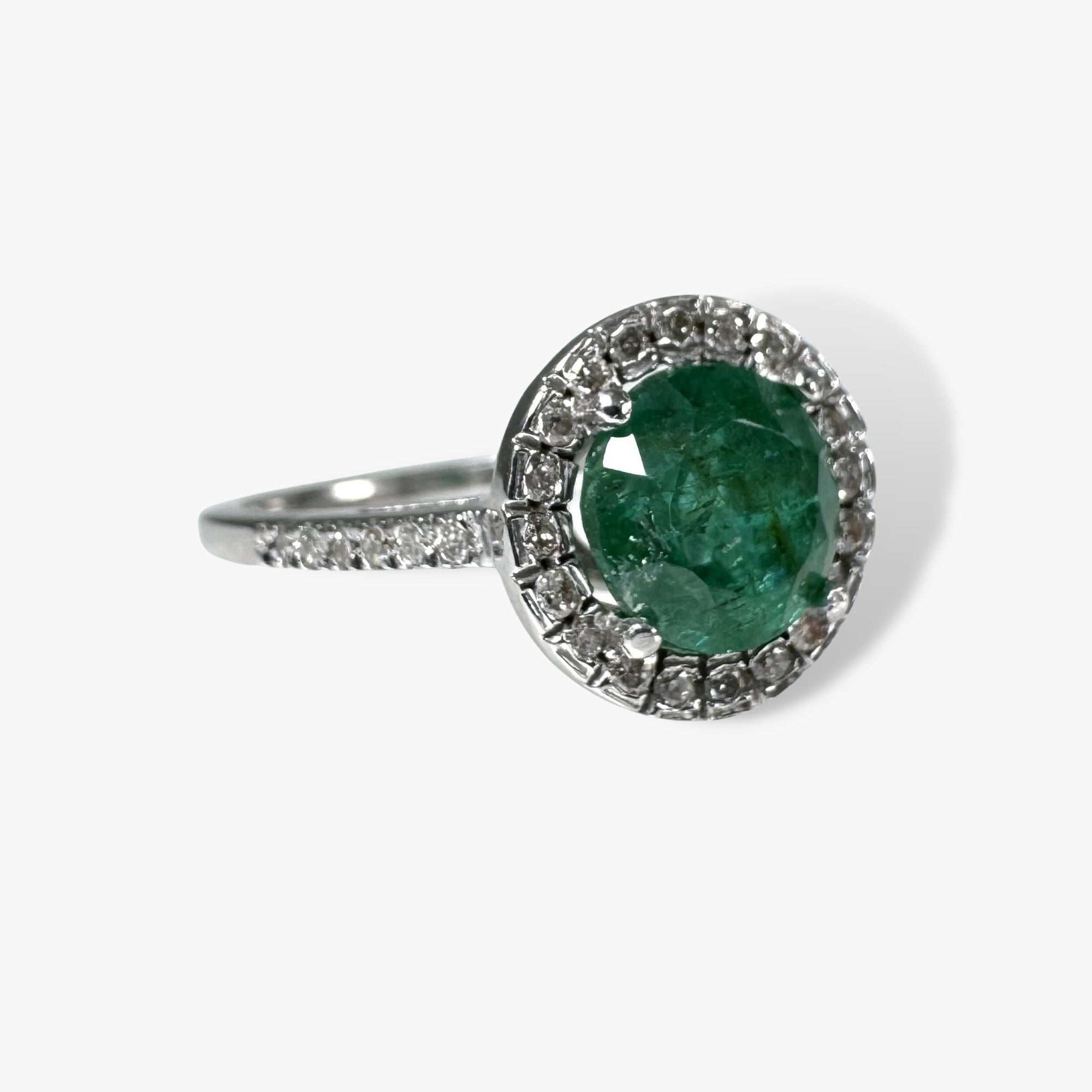 14k White Gold Round Cut Emerald Diamond Halo Ring Side View